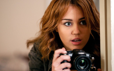 

Music Miley Cyrus Singers United States HD Wallpaper Background Fine Art Print(12 inch X 18 inch, Rolled)