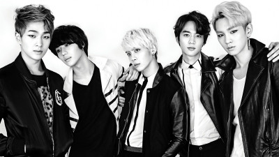 

Akhuratha Music Shinee Band (Music) South Korea Wall Poster Fine Art Print(12 inch X 18 inch, Rolled)