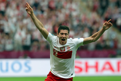 

Sports Robert Lewandowski Soccer Player Polish Robert Lewandowski Wall Poster Paper Print(12 inch X 18 inch, Rolled)