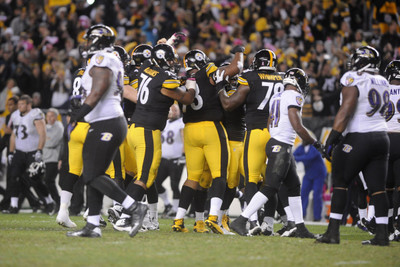 

Sports Pittsburgh Steelers Football Wall Poster Paper Print(12 inch X 18 inch, Rolled)