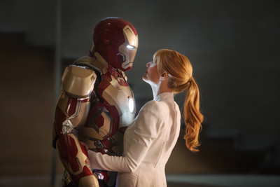 

Akhuratha Poster Movie Iron Man 3 Iron Man HD Wallpaper Background Fine Art Print(12 inch X 18 inch, Rolled)