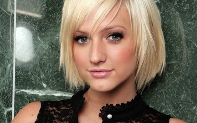 

Akhuratha Music Ashlee Simpson Singers United States Wall Poster Fine Art Print(12 inch X 18 inch, Rolled)