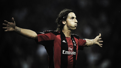 

Sports Zlatan Ibrahimovic Soccer Player HD Wall Poster Paper Print(12 inch X 18 inch, Rolled)