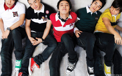 

Akhuratha Music BigBang Band (Music) South Korea Wall Poster Fine Art Print(12 inch X 18 inch, Rolled)