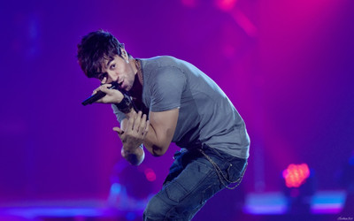 

Music Enrique Iglesias Singers Spain HD Wallpaper Background Fine Art Print(12 inch X 18 inch, Rolled)