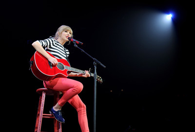 

Music Taylor Swift Singers United States Wall Poster Fine Art Print(12 inch X 18 inch, Rolled)