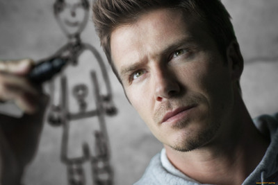 

Sports David Beckham Soccer Player HD Wall Poster Paper Print(12 inch X 18 inch, Rolled)