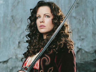 

Akhuratha Poster Movie Van Helsing Kate Beckinsale HD Wallpaper Background Fine Art Print(12 inch X 18 inch, Rolled)