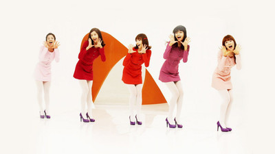 

Akhuratha Music SNSD Band (Music) South Korea Girls Generation Wall Poster Fine Art Print(12 inch X 18 inch, Rolled)