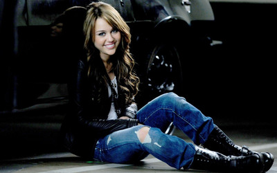 

Music Miley Cyrus Singers United States HD Wallpaper Background Fine Art Print(12 inch X 18 inch, Rolled)