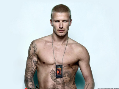 

Sports David Beckham Soccer Player HD Wall Poster Paper Print(12 inch X 18 inch, Rolled)