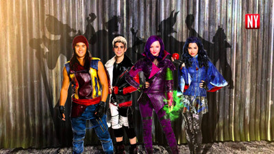 

Akhuratha Poster Movie Descendants HD Wallpaper Background Fine Art Print(12 inch X 18 inch, Rolled)