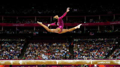 

Sports Gabby Douglas Athletics Gymnastics Jump Stop Action Olympics HD Wall Poster Paper Print(12 inch X 18 inch, Rolled)