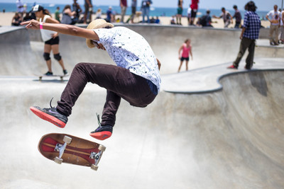 

Sports Skateboarding Skateboard People Outdoor Sport Fun Urban Wall Poster Paper Print(12 inch X 18 inch, Rolled)
