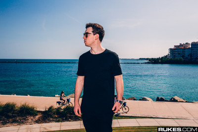 

Akhuratha Music Hardwell DJ Wall Poster Fine Art Print(12 inch X 18 inch, Rolled)