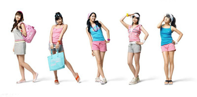 

Akhuratha Music SNSD Band (Music) South Korea Girls Generation Wall Poster Fine Art Print(12 inch X 18 inch, Rolled)