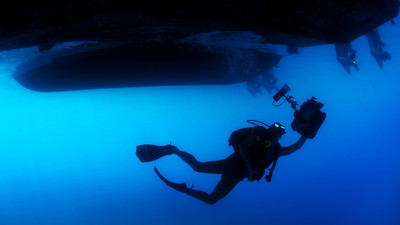 Sports Diving Diver Camera Ocean Underwater Scuba Diver HD Wall Poster Paper Print(12 inch X 18 inch, Rolled)