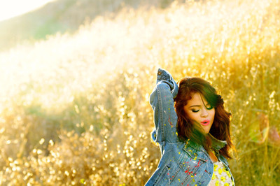 

Music Selena Gomez Singers United States HD Wallpaper Background Fine Art Print(12 inch X 18 inch, Rolled)