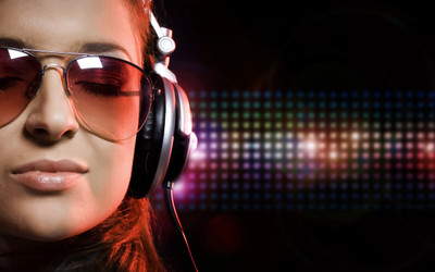 

Akhuratha Music Headphones Cute Life Elctronica Wall Poster Fine Art Print(12 inch X 18 inch, Rolled)