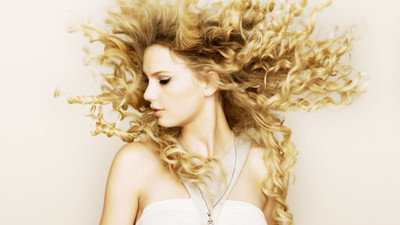 

Akhuratha Music Taylor Swift Singers United States Wall Poster Fine Art Print(12 inch X 18 inch, Rolled)