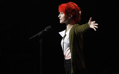 

Akhuratha Music Hayley Williams Singers United States Wall Poster Fine Art Print(12 inch X 18 inch, Rolled)