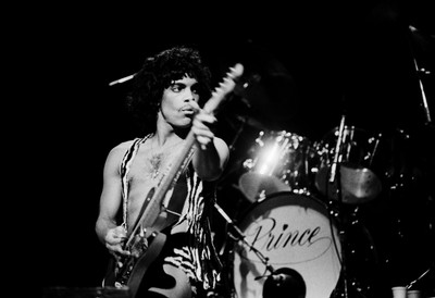 

Akhuratha Music Prince Singers United States Singer American Black & White Wall Poster Fine Art Print(12 inch X 18 inch, Rolled)