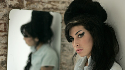 

Music Amy Winehouse Singers United Kingdom English Singer Wall Poster Fine Art Print(12 inch X 18 inch, Rolled)