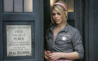 

Akhuratha Music Billie Piper Singers United Kingdom Wall Poster Fine Art Print(12 inch X 18 inch, Rolled)