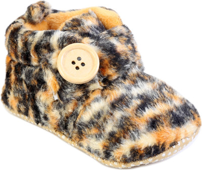

Chiu Soft Sole shoes Booties(Toe to Heel Length - 10 cm Multicolor)