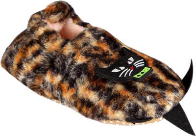 

Chiu Soft Sole shoes Booties(Toe to Heel Length - 12 cm Multicolor)