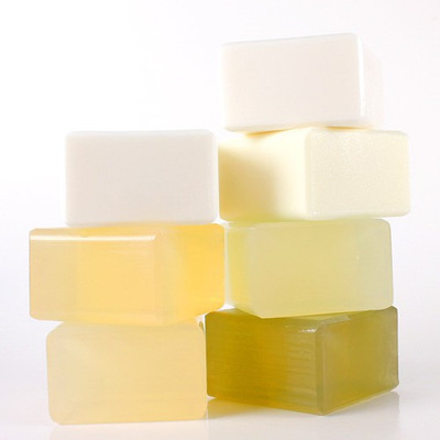 

The Foam Factory Melt and Pour soap base pack of SIX(3000 g, Pack of 6)
