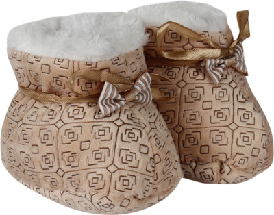 

BabyShower Booties(Toe to Heel Length - 10 cm Brown)