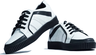 

Royal Craft RomioBlack9 Casuals For Men(Black
