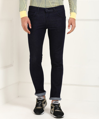 levis-skinny-men-dark-blue-jeans