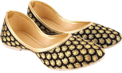 

Kanishq Designer Studio KAN-1170 Jutis For Women(Multicolor, Multi colour