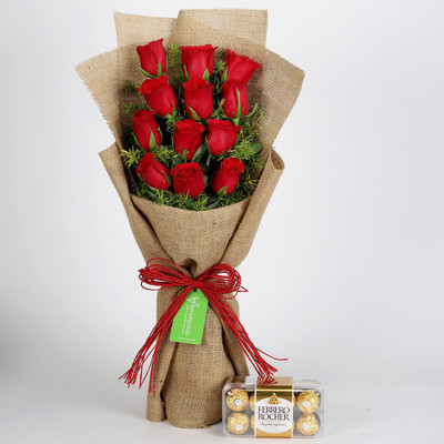 

Ferns N Petals 12 Layered Red Roses & Ferrero Rocher Chocolates Combo(550gms)