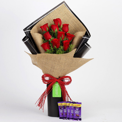 

Ferns N Petals 10 Red Roses Beautifully Wrapped with 5 Chocolate for Birthday/Anniversary/Valentine's Gifting Combo(200gm)