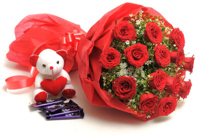 

Ferns N Petals Sweet Romance Combo(200gm)