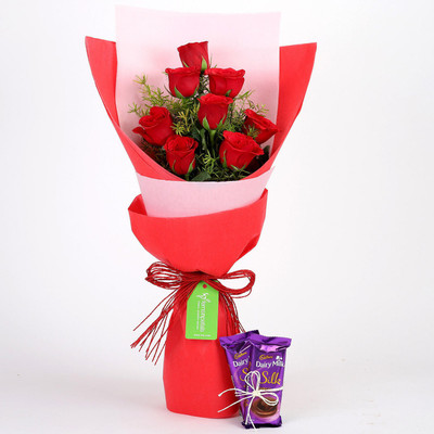 

Ferns N Petals 8 Red Roses Beautifully Wrapped with Two Chocolates for Birthday/Anniversary/Valentine's Gifting Combo(200gm)