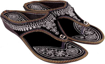 

Sanaya Girls Slip-on Flats(Black