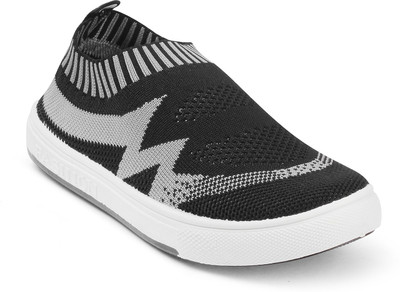 

KITTENS Boys Slip on Running Shoes(Black