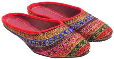

Sanaya Girls Slip-on Flats(Multicolor