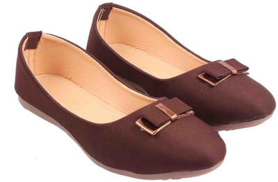 

Sanaya Girls Slip on Jutis(Maroon