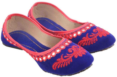 

Sanaya Girls Slip on Jutis(Red