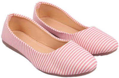 

Kesar Designs Girls Slip on Jutis(Multicolor
