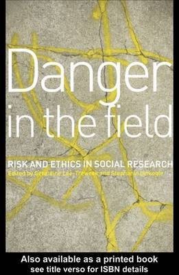 Danger in the Field(English, Electronic book text, Linkogle Stephanie)