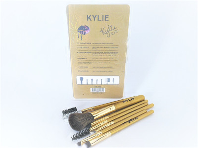 

Kylie New Arrival Makeup Brush Set (7 Pcs) Golden(Pack of 7)