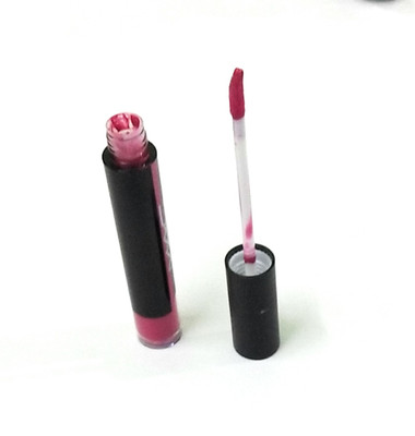 

Bharat shopping hub LipGloss(.65 ml, Dark Pink)