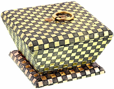 

Chesta Enterprises Halowishes Handcrafted Golden Jewellery or Choclate Box Gift Item Jewellery Or Chocolate Box Vanity Box(Gold)
