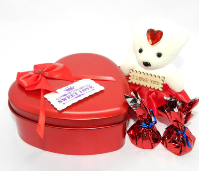 

Rich'U Chocolates Red Heart Metal Box With a Cute Teddy Bear Combo(Red Heart Shape Metal Box - 1, A Cute Teddy Bear - 1, Chocolates - 10 Pcs)